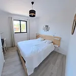 Villa Chrisaline, 5 ch, 10-15 pers, clim, piscine chauffée, équipements premium * Moliets-et-Maa