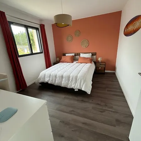 Chrisaline, Spacieuse, 5 Chambres, Piscine Chauffee Moliets-et-Maa