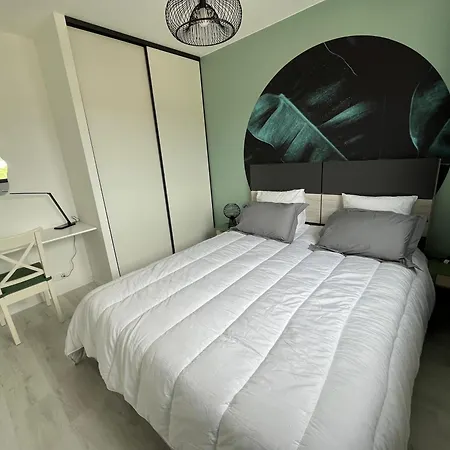 Apartment Chrisaline, Spacieuse, 5 Chambres, Piscine Chauffee Moliets-et-Maa