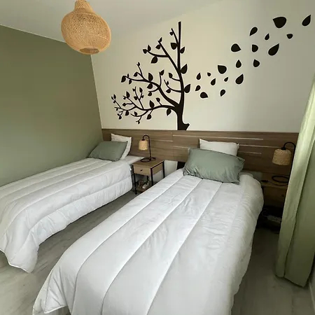 Chrisaline, Spacieuse, 5 Chambres, Piscine Chauffee *