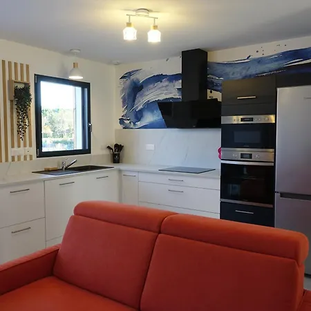 Chrisaline, Spacieuse, 5 Chambres, Piscine Chauffee *