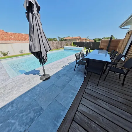 Chrisaline, 5 Ch, 10-15 Pers, Clim, Piscine Chauffée, équipements Premium Appartamento
