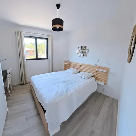 Chrisaline, Spacieuse Et Climatisee, 5 Chambres, Piscine Privee * Moliets-et-Maa