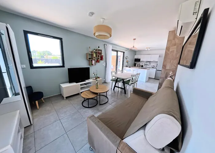 Chrisaline, Centre Moliets, 5 Ch, 10 Pers, Clim, Piscine Chauffee, Equipements Premium *